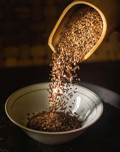 flaxseed-oil-benefits-heart-brain-skin